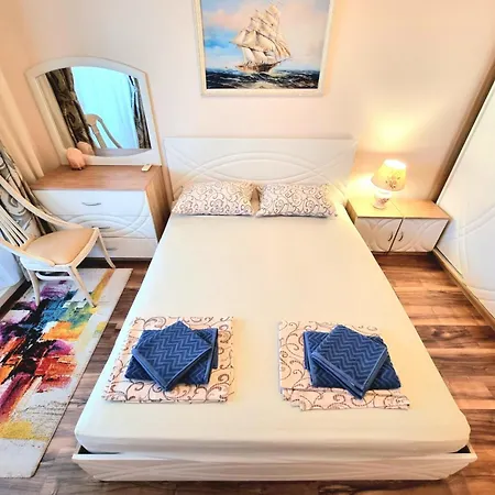 Sea View With Parking Apartment Burgas